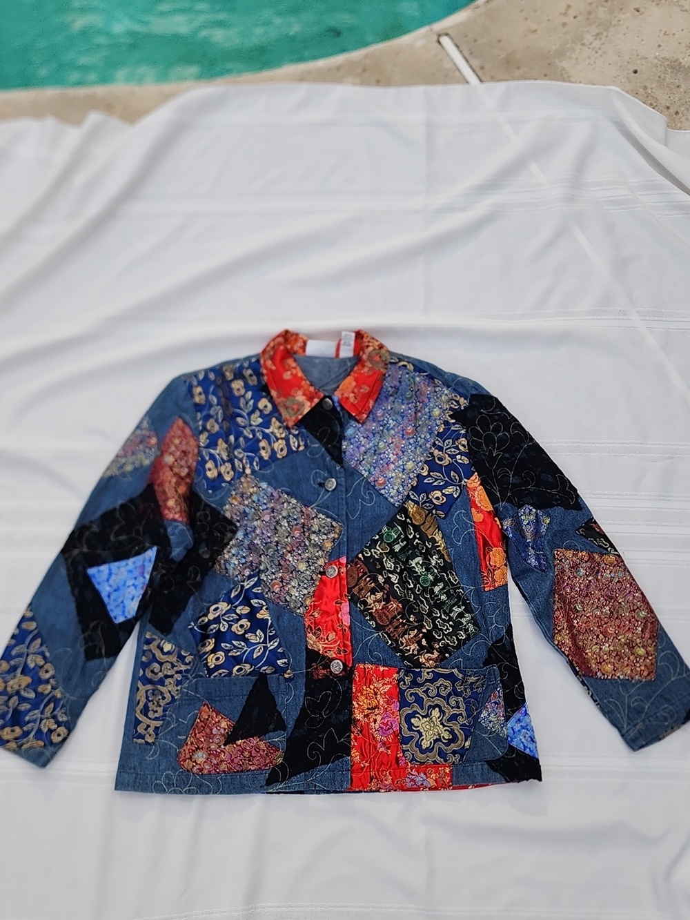 Chicos Patchwork Denim Blue Jean Quilted  Embroidered  Jacket w/Red Collar